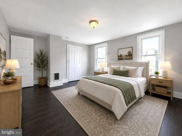 517 LINDEN AVE, Burlington, NJ 08016
