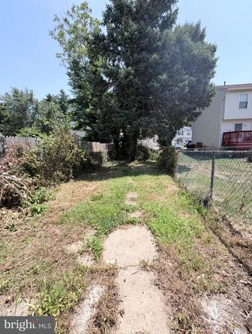 517 LINDEN AVE, Burlington, NJ 08016