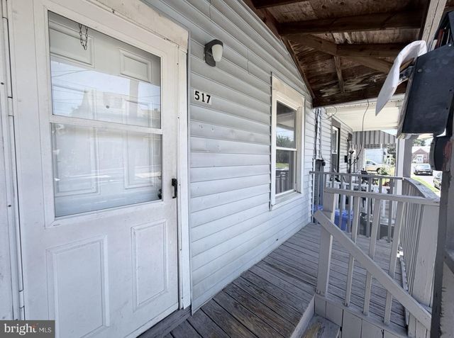 517 LINDEN AVE, Burlington, NJ 08016