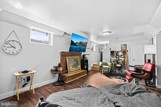 2218 S MONROE ST, Arlington, VA 22206