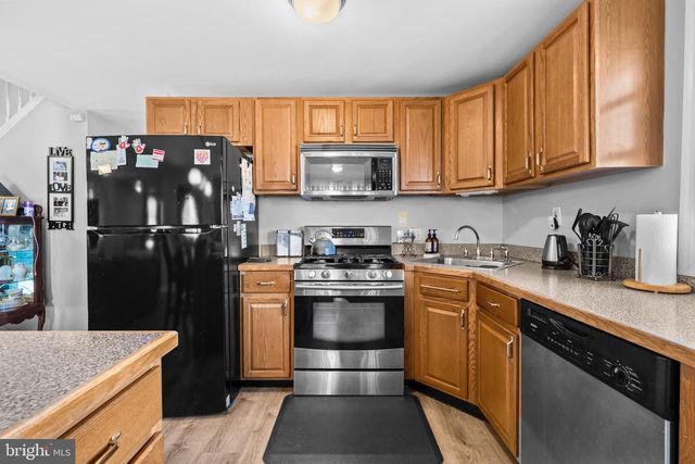 2218 S MONROE ST, Arlington, VA 22206