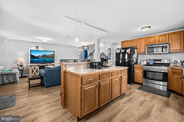 2218 S MONROE ST, Arlington, VA 22206