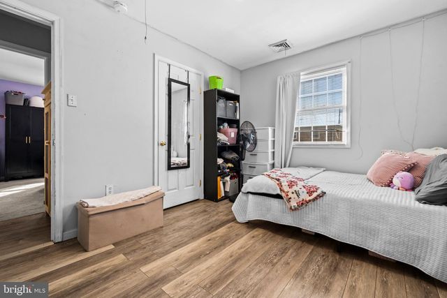 2218 S MONROE ST, Arlington, VA 22206