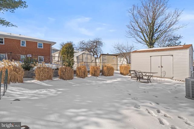2218 S MONROE ST, Arlington, VA 22206