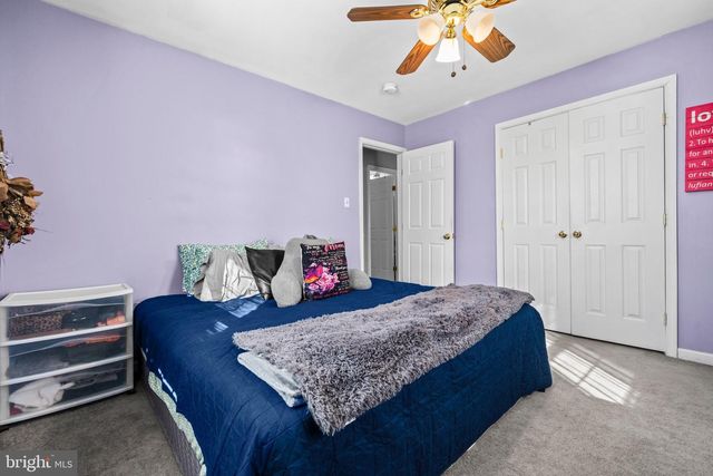2218 S MONROE ST, Arlington, VA 22206