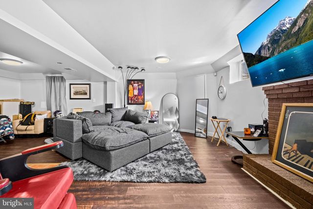 2218 S MONROE ST, Arlington, VA 22206