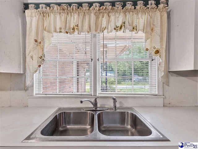 400 Woodward Dr, Conway, SC 29527