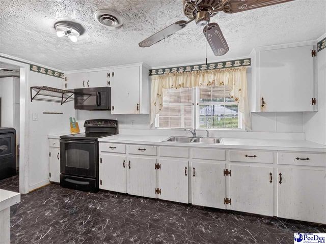 400 Woodward Dr, Conway, SC 29527