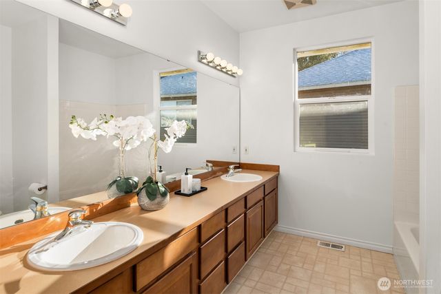 7011 137th Place SE, Snohomish, WA 98296