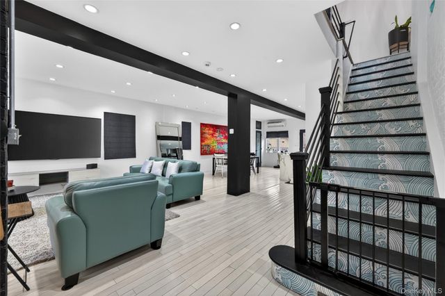 2033 Hering Avenue, Bronx, NY 10461