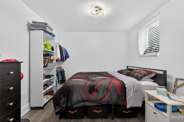 2033 Hering Avenue, Bronx, NY 10461