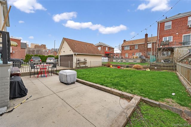 2033 Hering Avenue, Bronx, NY 10461