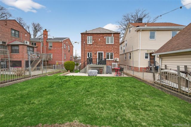 2033 Hering Avenue, Bronx, NY 10461