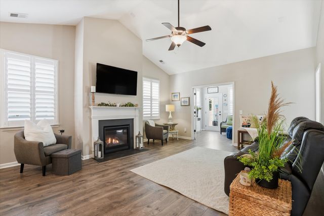 79 Crossandra Avenue, Summerville, SC 29483