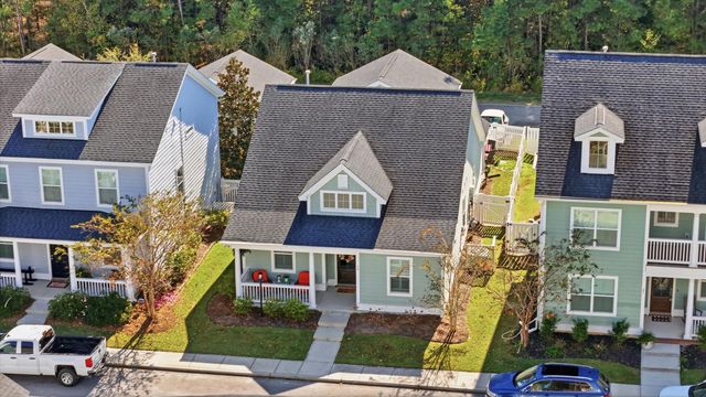 79 Crossandra Avenue, Summerville, SC 29483