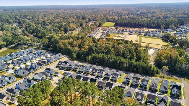 79 Crossandra Avenue, Summerville, SC 29483