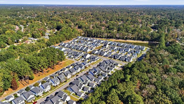 79 Crossandra Avenue, Summerville, SC 29483
