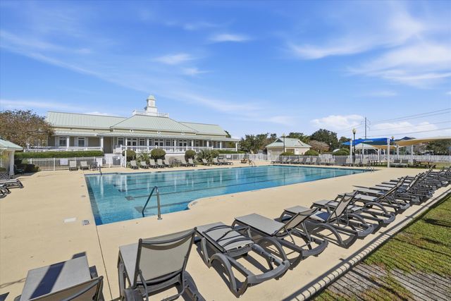 79 Crossandra Avenue, Summerville, SC 29483