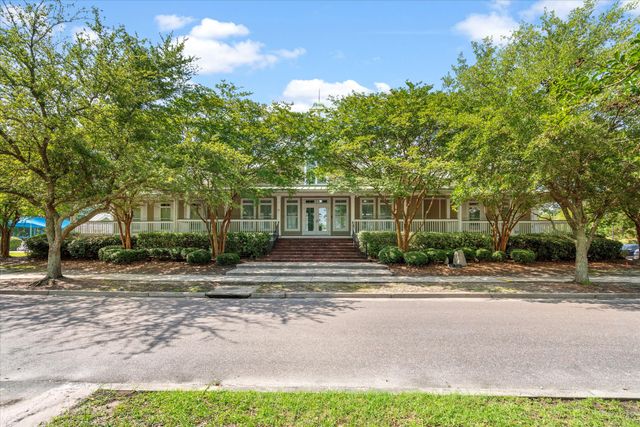 79 Crossandra Avenue, Summerville, SC 29483