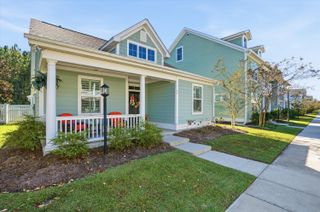 79 Crossandra Avenue, Summerville, SC 29483