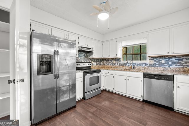 10448 Tara Pointe, Jonesboro, GA 30238