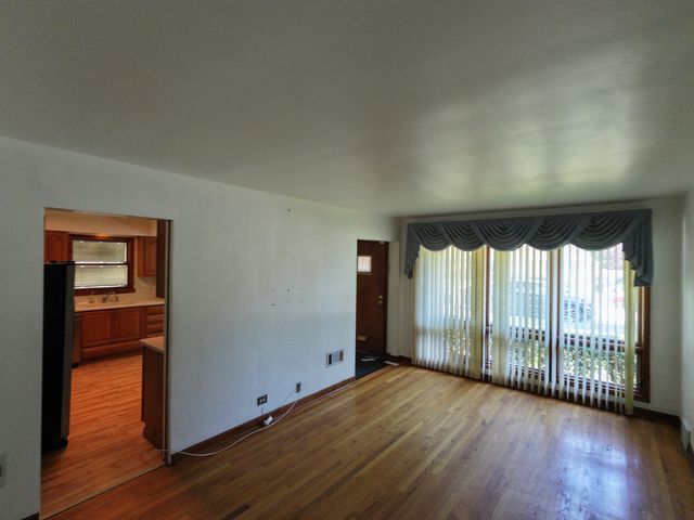 4605 Jerome Avenue, Skokie, IL 60076