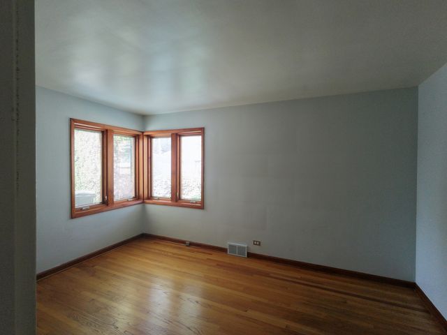 4605 Jerome Avenue, Skokie, IL 60076