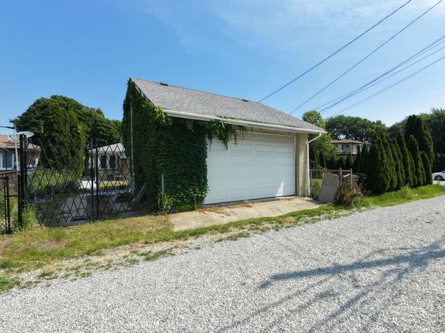 4605 Jerome Avenue, Skokie, IL 60076