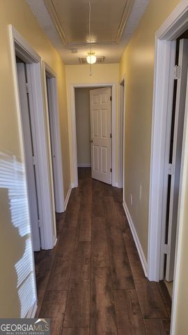 1800 Riverchase Circle NE, Conyers, GA 30013