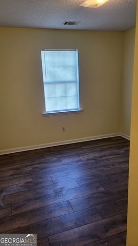 1800 Riverchase Circle NE, Conyers, GA 30013