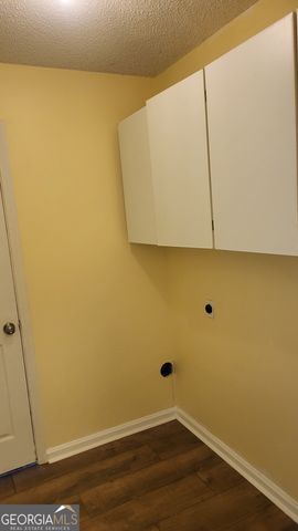 1800 Riverchase Circle NE, Conyers, GA 30013