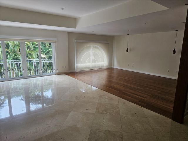 4501 NW 93rd Doral Ct, Doral, FL 33178
