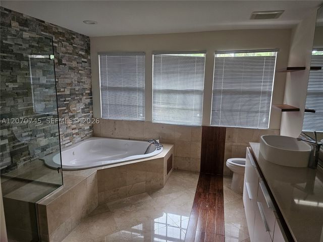 4501 NW 93rd Doral Ct, Doral, FL 33178