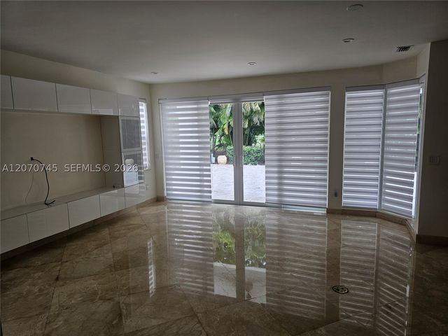 4501 NW 93rd Doral Ct, Doral, FL 33178