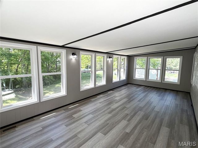5268 State Route 156, Waterloo, IL 62298