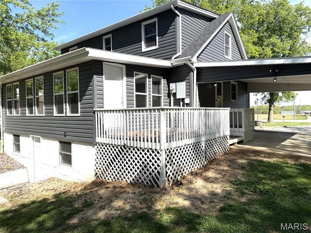 5268 State Route 156, Waterloo, IL 62298