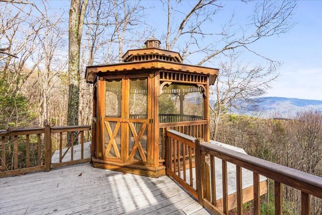 576 Apache Trail, Chatsworth, GA 30705