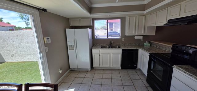 2831 E Waltann Lane 1, Phoenix, AZ 85032