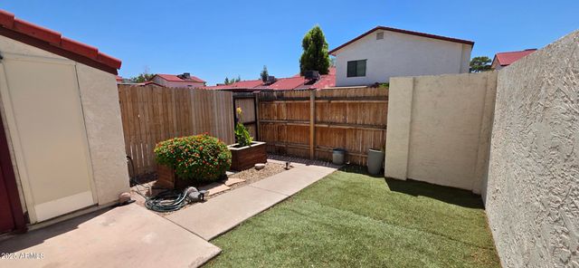 2831 E Waltann Lane 1, Phoenix, AZ 85032