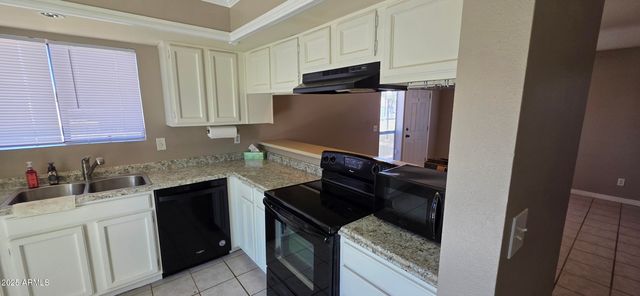 2831 E Waltann Lane 1, Phoenix, AZ 85032