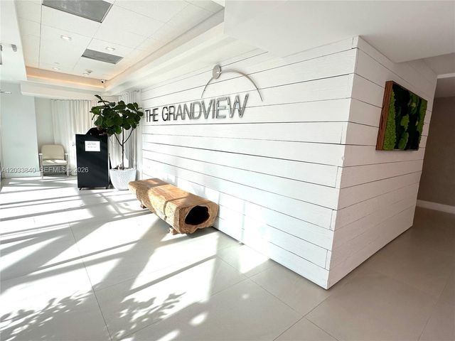 5900 Collins Avenue 906, Miami Beach, FL 33140