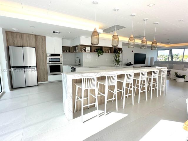 5900 Collins Avenue 906, Miami Beach, FL 33140