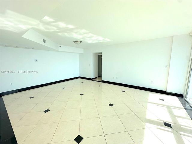 5900 Collins Avenue 906, Miami Beach, FL 33140