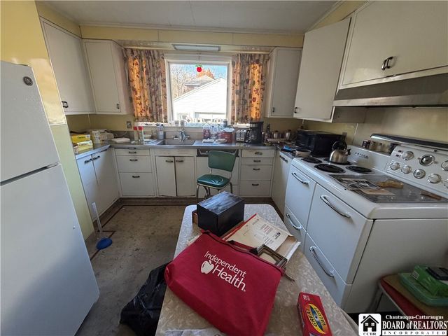 15 Beechview Avenue, Jamestown, NY 14701