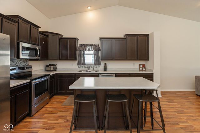 2561 Pumpkin Patch Lane, Indianapolis, IN 46229