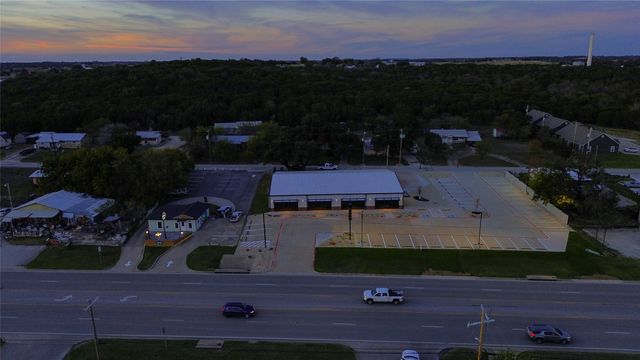 604 SW Big Bend Trail A, Glen Rose, TX 76043