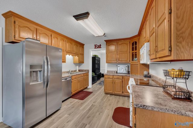 109 Rain Oak Drive, Harvest, AL 35749