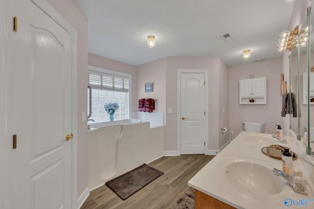 109 Rain Oak Drive, Harvest, AL 35749