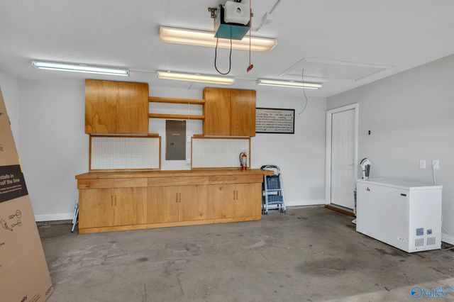 109 Rain Oak Drive, Harvest, AL 35749