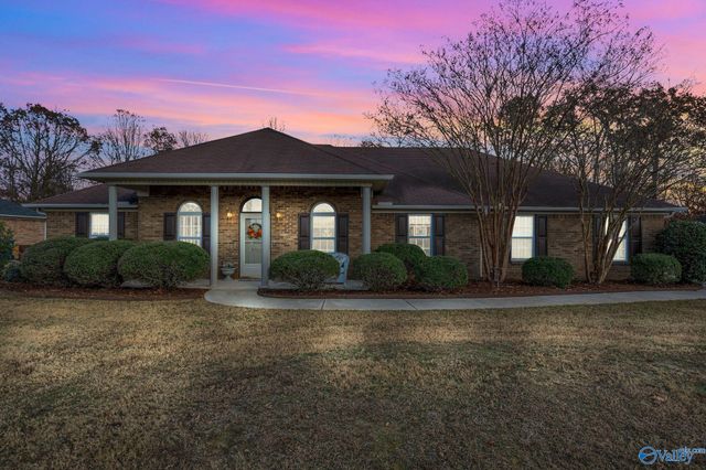 109 Rain Oak Drive, Harvest, AL 35749